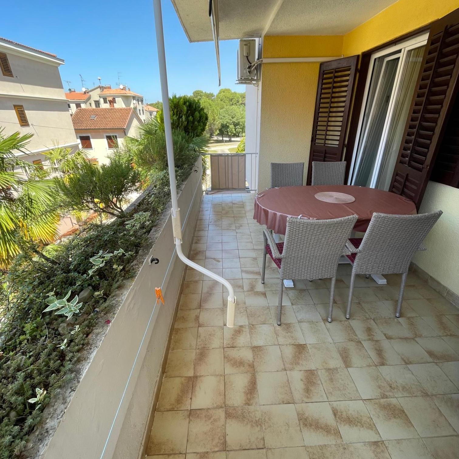 Apartments Lori Poreč Exteriör bild