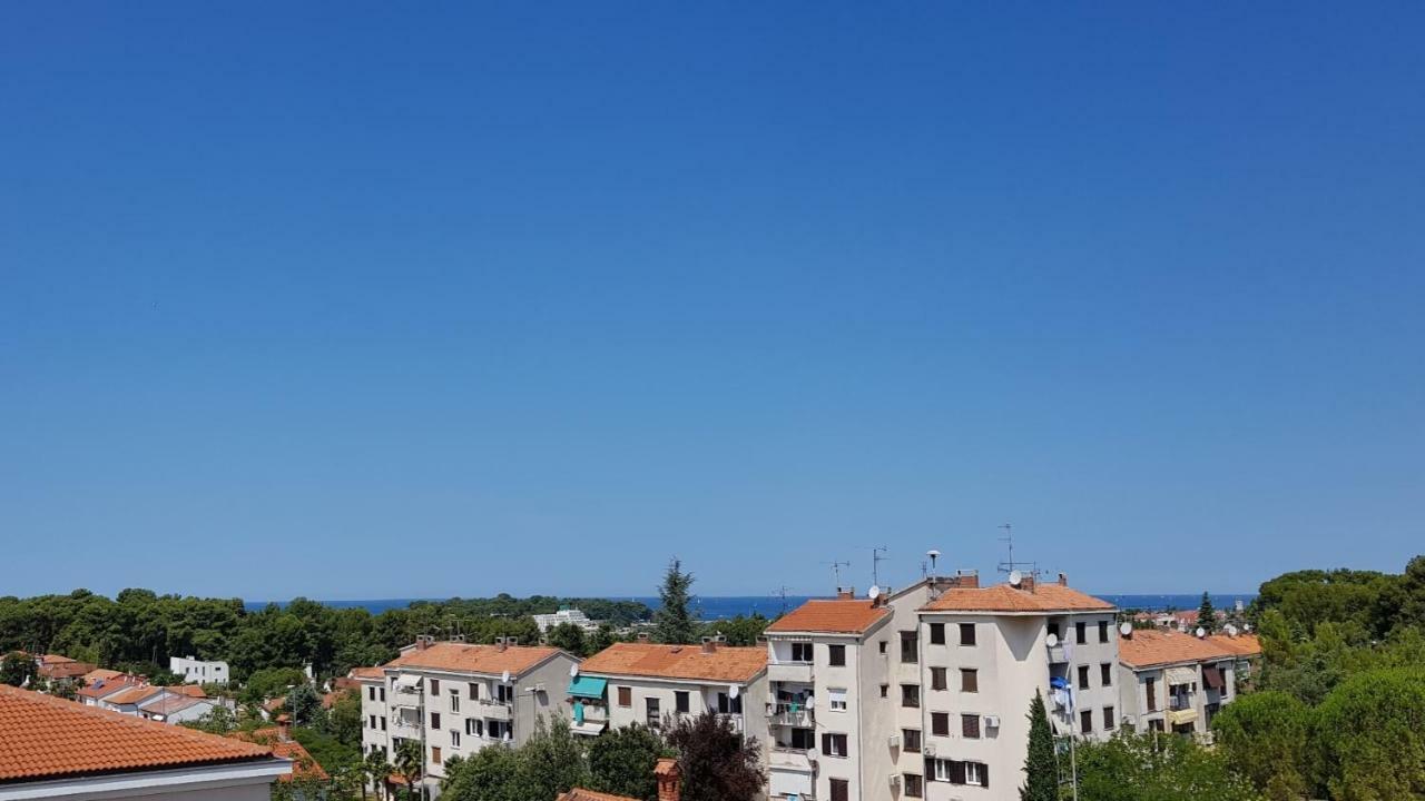 Apartments Lori Poreč Exteriör bild